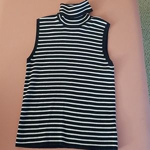Sleeveless turtleneck navy white stripes